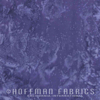 Hoffman Batik Violet 081 